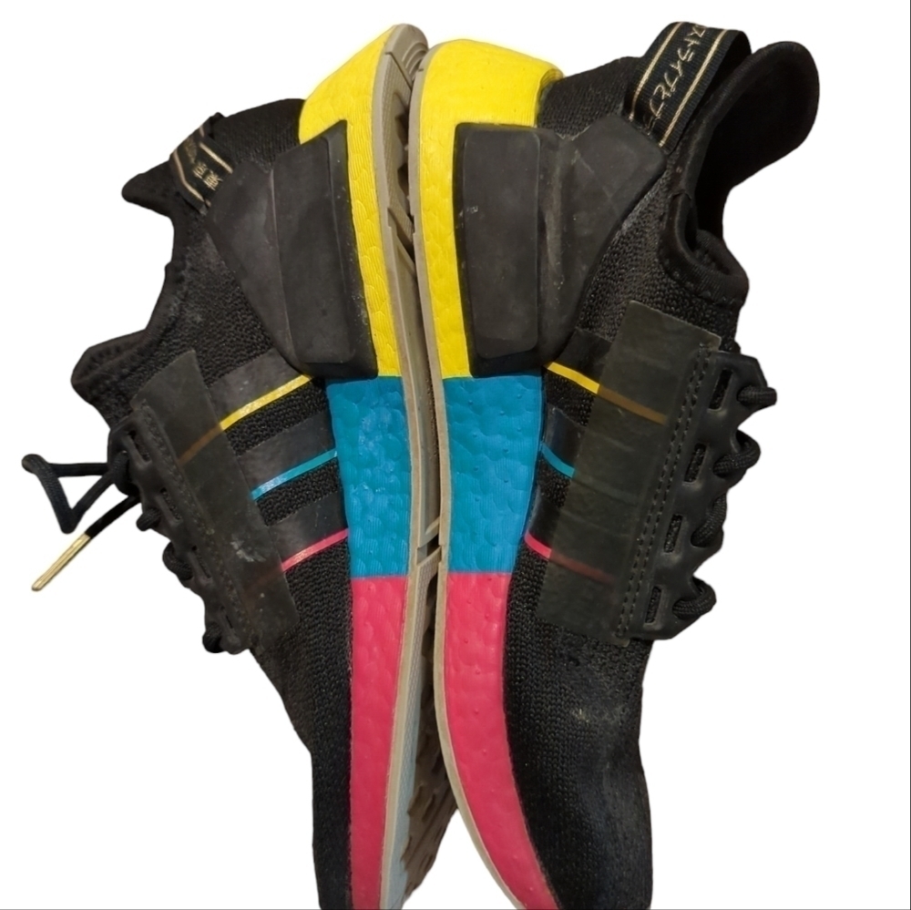 Adidas NMD R1 V2 Shoes - Picture 3 of 5